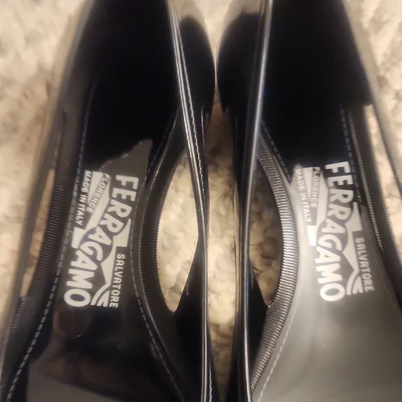 Salvatore Ferragamo Black Jelly Ballet Flats Size 7